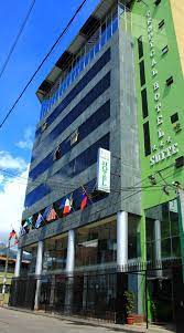 Tropical Hotel Suite